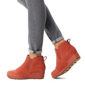 Women’s Sorel Pull-On Suede Boots Size 9.5